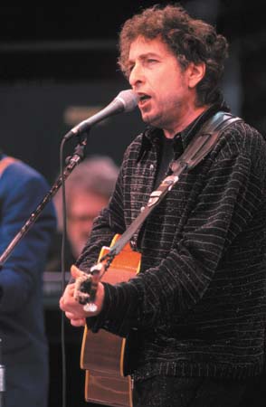 mr  zimmerman Bob Dylan to show us Re Tranmission in a collection of vintage TV performances