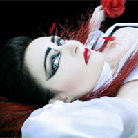siouxsie_200x200.jpg