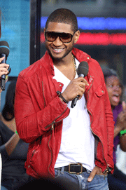 usher Ushers Love In This Club video goes on a bit