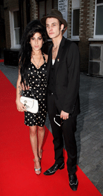 winehouse%26hubby.gif