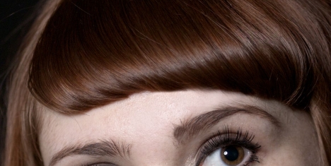 kate nash fringe A freakishly close look at Kate Nashs fringe